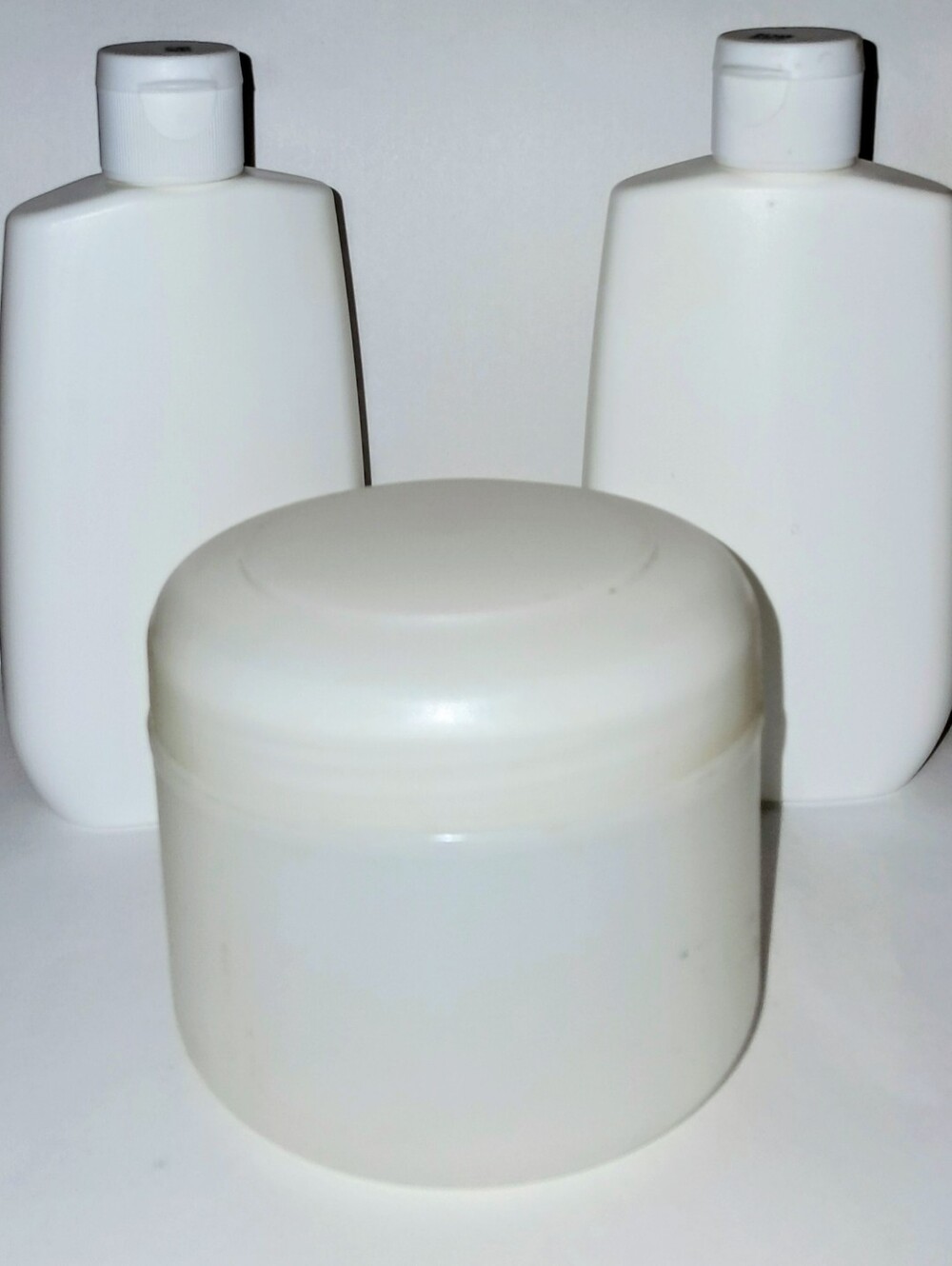 COSMETIC CONTAINERS - PLASTIC